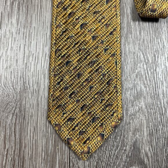 BRIONI TIE Geometric on Gold Brown Pleated Silk Necktie - Picture 4 of 10